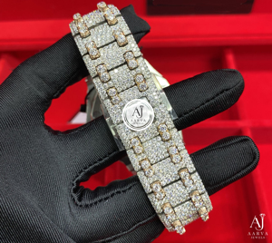 AARVA JEWELS Men's Luxury Diamond Watch Metal & Gemstones Round Case 40mm Analog Quartz Date Display Hidden Clasp - Product Image 3