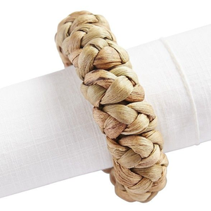 Anneau de serviette en paille tressée et rotin, décoré d'éléments en tiges de blé séchées naturelles, disponible à prix de gros pour l'automne. - Product Image 4