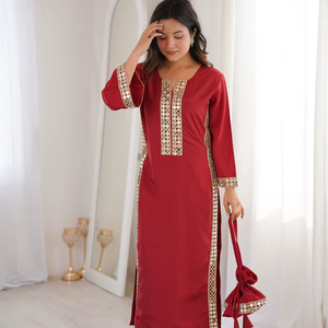 Elegante Conjunto de Kurti y Pantalón con Diseño de Crepé Natural y Adornos de Espejo, con Batwa de Diseñador – Ropa Étnica Festiva para Mujer - Product Image 1