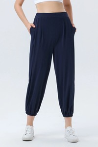 Pantalon de jogging en coton ajusté pour femme, vente en gros personnalisée, idéal pour le sport, l'entraînement et la course à pied - Product Image 3