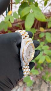 Reloj de Lujo Exclusivo para Hombre con Diamantes Moissanite, Completamente Cubierto de Piedras, con un Look Moderno y a la Moda - Product Image 2