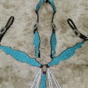 Bleu Strass Cristal Cheval Tack Ensemble Complet Headstall Plaque De Poitrine En Cuir Véritable Léger Saisonnier Cheval Débarrasser Équipements - Product Image 1
