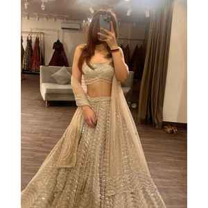 Hermoso Lehenga Choli de Diseño con Trabajo de Codificación y Secuenciación, Ropa India y Pakistaní - Product Image 5