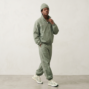 Ensemble de survêtement unisexe vert avec cordon de serrage, col à capuche, coupe régulière, style sportif, couleur unie, respirant, imperméable, en polyester - Product Image 4