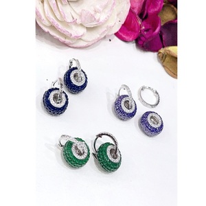 Hermosos Aros de Latón Plateado con Circonitas de Primera Calidad para Mujeres y Niñas, Ideales para Fiestas - Product Image 1