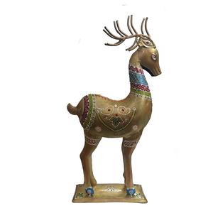 Ensemble de 2 cerfs assis en fer peint de qualité supérieure, inspiré de l'artisanat traditionnel indien, idéal pour l'aménagement visuel dans les zones résidentielles. - Product Image 4