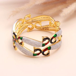 Brazalete de Oro de 22K con Baño de Oro y Circonitas, Diseño de Pavo Real Esmaltado, Joyería Nupcial India Tradicional, Hecho a Mano, Kada, Regalo Festivo para Él - Product Image 3