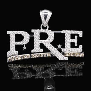 Colgante Premium de Aleación Chapada en Oro con Diamantes CZ Estilo Hip Hop - Product Image 1