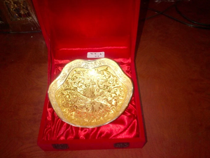 Premium Golden Decorative Bowl With Embossed Design For Dry Fruits <b>Sweets</b> Snacks And Festive <b>Gifts</b> - Product Image 2