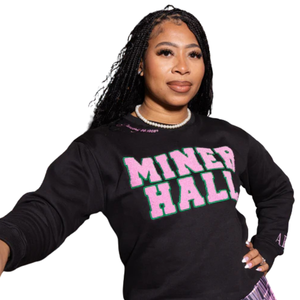 Sudadera negra de chenilla AKA Miner Hall para mujer, con letras griegas bordadas, cuello redondo premium, top de hermandad - Product Image 1