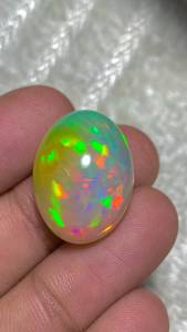 Opale d'Éthiopie naturelle de qualité supérieure, motif nid d'abeille, opale Welo, grande taille, 18 carats, incroyablement belle et excellente. - Product Image 3
