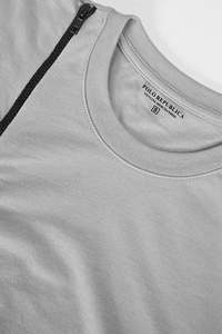 Camiseta '' SOSH 4 '' para hombre, camiseta de manga larga con cremallera lateral Rumi - Product Image 3