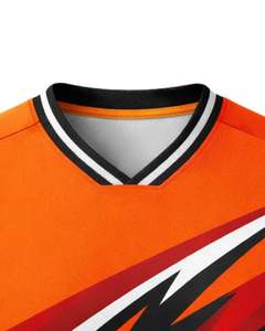 T-shirt de sport personnalisé pour homme, orange, noir, rouge, manches courtes, col en V, respirant, séchage rapide, entraînement athlétique, gym, course à pied, maillot - Product Image 4