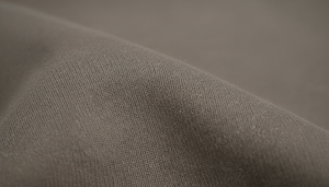 Pulls unis vierges en plusieurs tailles et couleurs, idéaux pour la broderie et l'impression DTG - Product Image 5