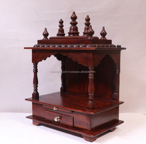 Bên dưới mái nhà bằng gỗ, ngôi đền vượt qua thời gian mang đến sự im lặng thiêng liêng và kết nối thiêng liêng - Product Image 1