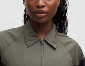 Vêtements de sport de gros pour la salle de sport, veste coupe-vent décontractée pour femmes avec fermeture éclair, de haute qualité, respirante, poignets élastiques, veste en nylon - Product Image 5