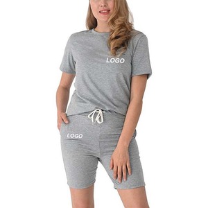 Ensemble deux pièces en coton pour femme, t-shirt à manches courtes et short, broderie et impression de logo personnalisés, tenue décontractée d'été - Product Image 4
