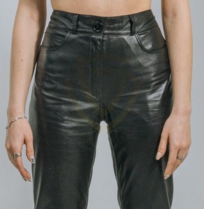 Pantalones de Cuero Casuales para Mujer en Venta al por Mayor, Pantalones de Cuero de Alta Calidad y Estilo Moderno para Mujer - Product Image 2