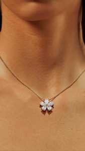 Collar con Colgante de Flor con Diamante Cultivado en Laboratorio de Corte Pera de 1 Quilate, Oro de 9K-18K, Certificado IGI, Joyería Minimalista para Boda - Product Image 3