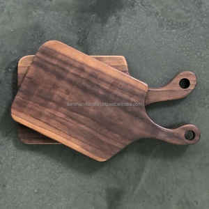 Planche à découper carrée en bois personnalisable pour la maison, le restaurant, la cuisine, les fruits et les légumes. - Product Image 1