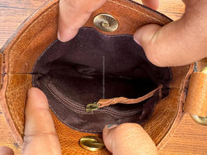 Bolso de hombro de diseño floral de cuero hecho a mano para mujer, bolso de mano para teléfono móvil, bolso de piel de vaca auténtica - Product Image 6