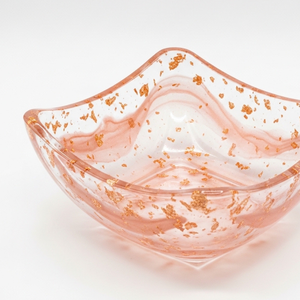 Cuenco Decorativo de Resina Rosa Hecho a Mano de Lujo |   Centro de Mesa Escultural Moderno y Brillante - Product Image 2