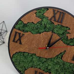 Reloj de Pared Mecánico 3D de Madera Rústica con Efecto Musgo, Hecho a Mano, con Números Romanos, Decoración de Pared de Madera Natural, Estilo Moderno para Casa de Campo - Product Image 2