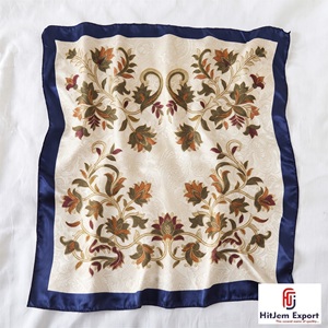Écharpe à impression numérique personnalisée, tissu léger, marque privée, qualité supérieure, fabricant textile OEM ODM, tissu personnalisé Bali - Product Image 6