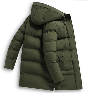 Chaqueta Acolchada con Capucha para Hombre, Resistente al Viento y Ecológica, Estilo Urbano de Invierno, 100% Poliéster, Venta al Por Mayor Artiz International - Product Image 6