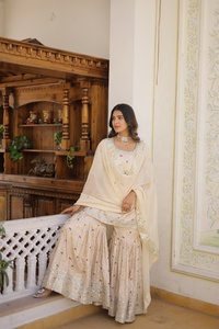 Salwar Kameez Fatema para Mujer, Estilo Bollywood, con Bordado Intenso y Relieve, Viscosa Jacquard, Estilo Indio Occidental, Lahore, Pakistán - Product Image 4