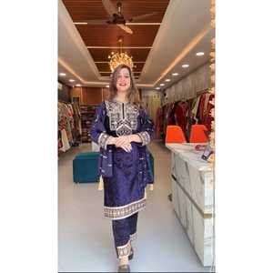 Conjunto de traje de trabajo de secuencia bordada para mujer - Product Image 3