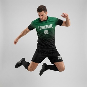 Conjuntos de Uniformes de Fútbol Personalizables, Ropa Deportiva Transpirable 100% Poliéster para Equipos y Escuelas a Precio Económico - Product Image 3