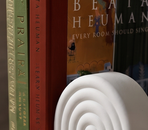 Porte-livres décoratifs modernes en métal blanc texturé, pour bibliothèque, bureau, décoration de table, vente en gros - Product Image 4