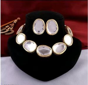 Conjunto de Collar y Pendientes para Fiesta, Estilo Tradicional Dorado, Aleación de Cobre con Circones, Joyería de Moda para Mujer, Regalo de Compromiso o Aniversario - Product Image 3
