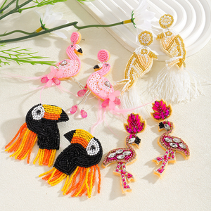 Venta al por mayor de joyería bohemia hecha a mano con cuentas de arroz, diseño de flamenco y loro, borla, pájaro creativo y adorable, elegante color rosa, de MULTI CRAFT - Product Image 4