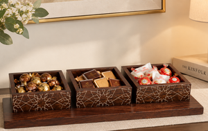 Bandeja de Madera Hecha a Mano con Incrustaciones de Nácar para Dulces y Chocolates, Caja Rectangular de 3 Compartimentos, Precio de Fábrica para Ramadán y Eid - Product Image 2