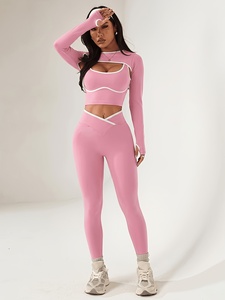 Ensemble de yoga trois pièces pour femmes : leggings de performance, soutien-gorge de sport, veste, tenue de fitness et de gym - Product Image 1