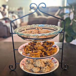 Soporte de platos de metal inoxidable de primera calidad, estante ajustable adecuado para exhibir platos, tazones, bandejas y vajilla coleccionable. - Product Image 1