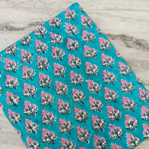 Tela de algodón Sanaganeri con estampado en bloque, tela estampada a mano en Jaipur, tela india para vestidos, proveedor mayorista de tela de algodón. - Product Image 1