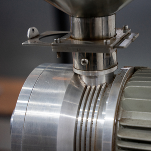 Molinillo de Café Automático Profesional Daniel Company, 3HP, Fácil de Limpiar y Configurar, Acero Inoxidable, Semi-Automático, Vietnam - Product Image 1