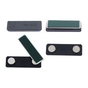 [MAGNETO] Support magnétique industriel pour badges nominatifs avec plaque adhésive pour étiquettes d'uniformes - Product Image 1