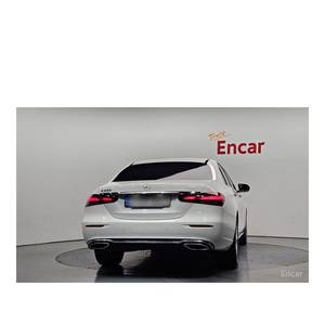 Mercedes-Benz Classe E E250 Exclusive Janvier 2023 20 762 km Norme d'émission Euro V Boîte de vitesses automatique Sièges en cuir Gauche - Product Image 4