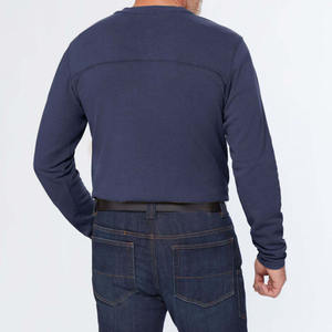 Chemise à manches longues pour homme fabriquée au Pakistan - Coton doux, idéale pour un usage décontracté, disponible dans une variété de couleurs - Product Image 3