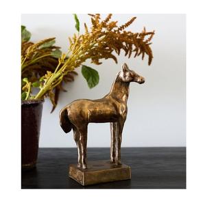 Figurine décorative de cheval en aluminium coulé, sculpture majestueuse d'un chevalier debout, accent artistique en métal pour l'espace de vie. - Product Image 1