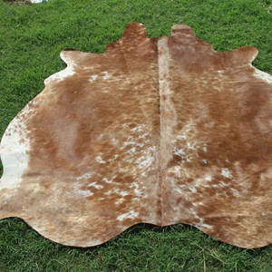 Alfombra de cuero de vaca hecha a mano de primera calidad, alfombra de piel de vaca natural para decoración de sala de estar, alfombra de piel de vaca natural. - Product Image 2