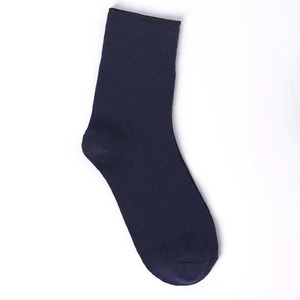 Nouvelles chaussettes pour bébés et enfants 2026 en gros - Chaussettes antidérapantes respirantes pour l'intérieur avec logo personnalisé, qualité supérieure - Product Image 3