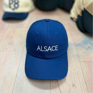 Gorra de Béisbol Personalizada con Logotipo Bordado, 6 Paneles, Visera Curva, Tela de Sarga de Algodón, Estilo Dad Hat, Suave, Sin Estructura, Venta al Por Mayor Directa de Fábrica - Product Image 1