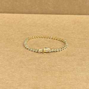 Collection de luxe, bracelet en or 14 carats avec pierres naturelles et diamants de laboratoire, élégant bijou pour femme, idéal pour les occasions spéciales - Product Image 1