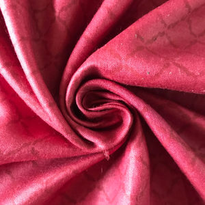 Tissu en coton imprimé à la main – Motif Jaali diamant rose foncé |   Textile indien minimaliste - Product Image 3