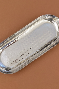 Bandeja de Servicio Ovalada Larga de Acero Inoxidable Martillado, Plato Estrecho de Metal para Toallas de Hotel, Aperitivos, Restaurantes y Buffets - Product Image 4